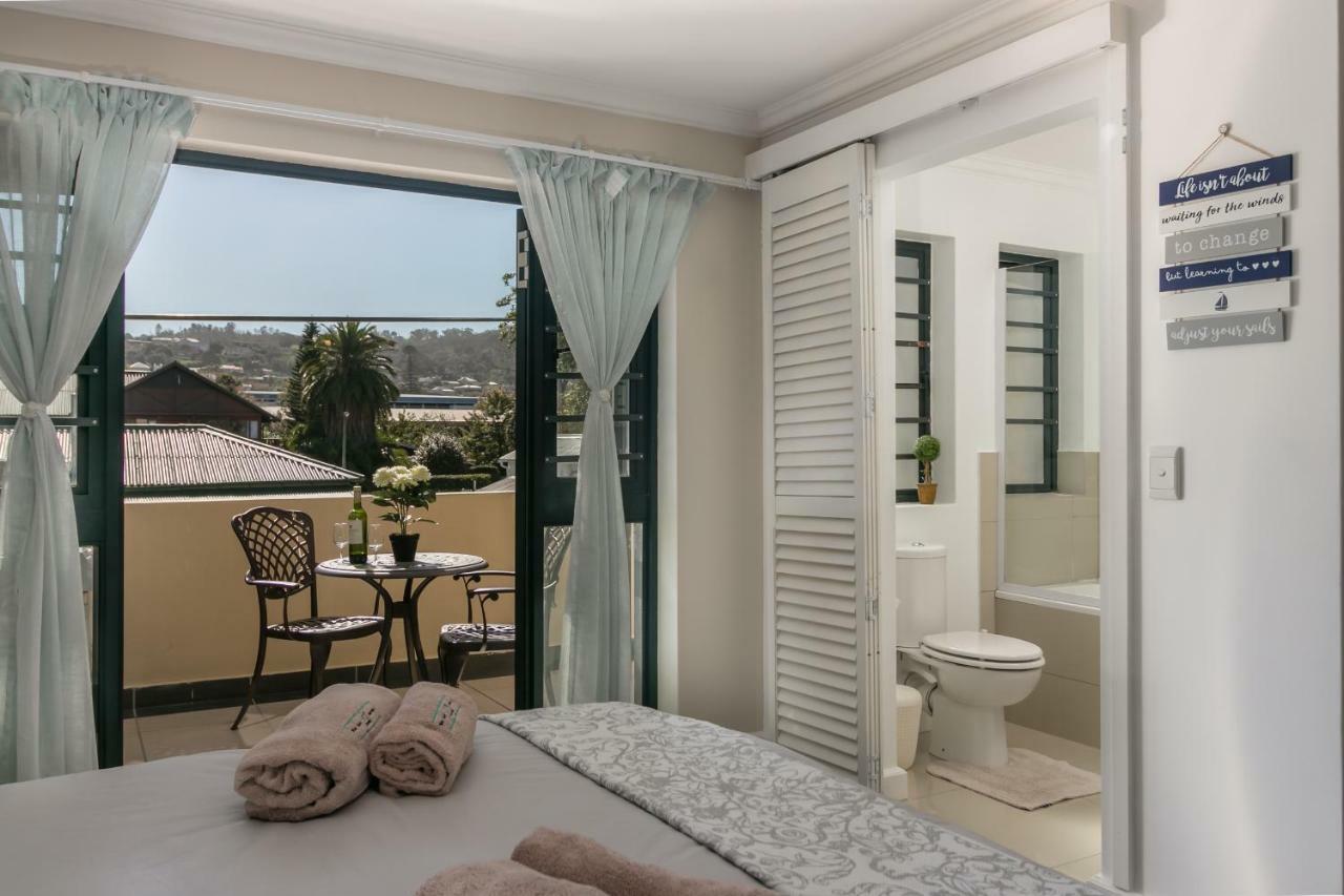 Blue Moon Apartments Knysna Luaran gambar