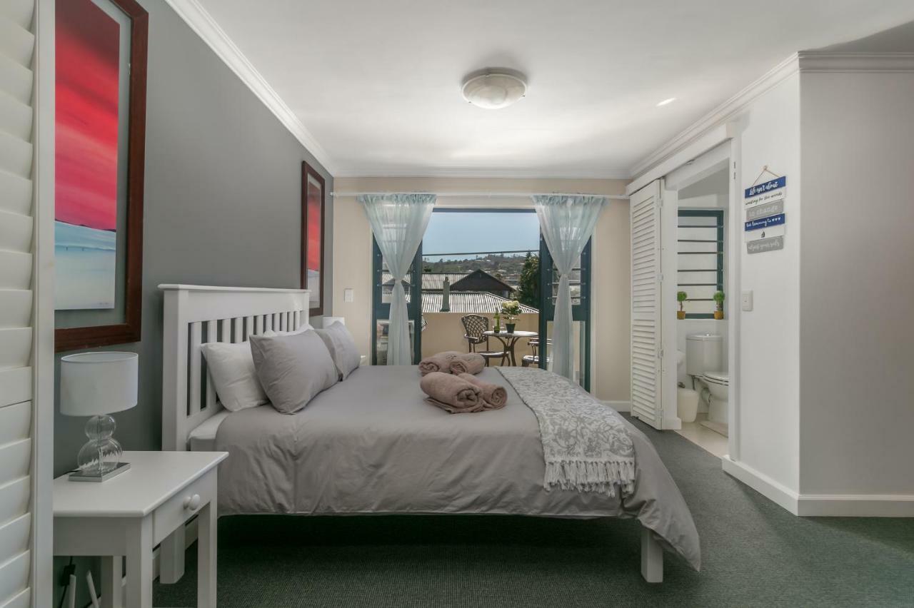 Blue Moon Apartments Knysna Luaran gambar